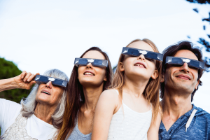 Normas de seguridad para observar un eclipse