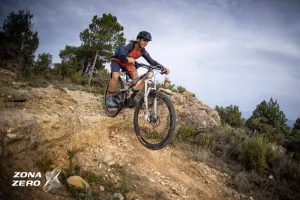 ZZ-102 Hoz y Coscojuela