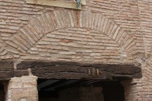 Protección de la casa. Alquézar